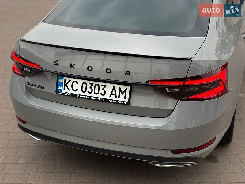 Лифтбек Skoda Superb 2020 в Ковеле
