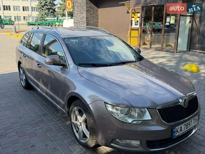 Skoda Superb 2012