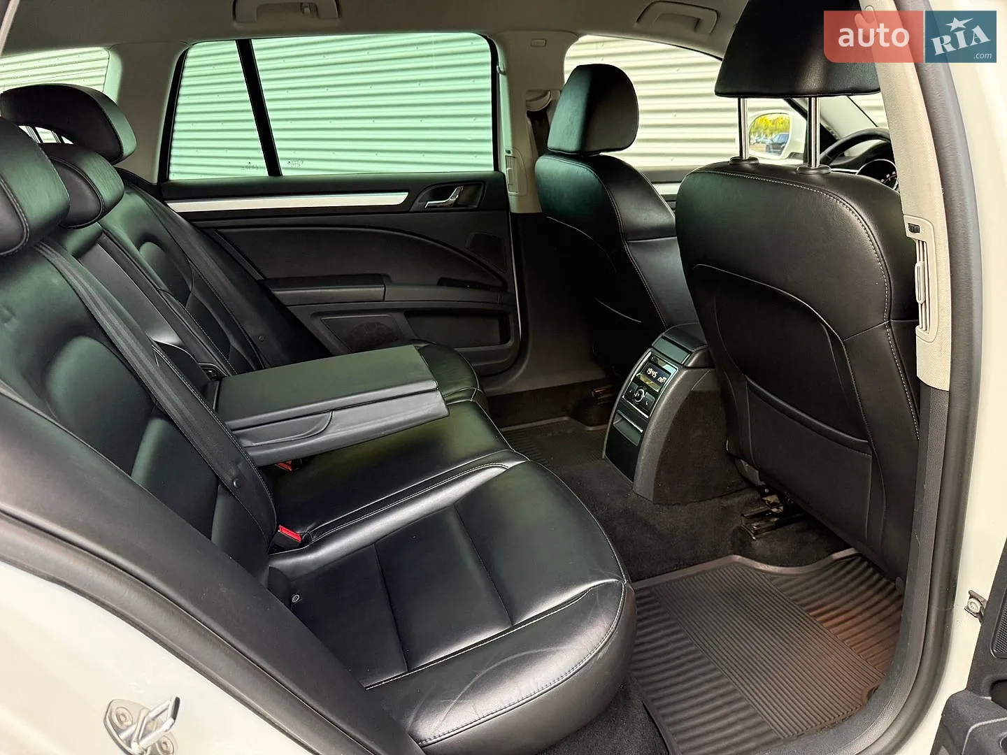 2015 Skoda Superb - мініатюра 46