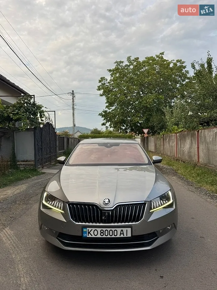 2013 Volkswagen Touareg - мініатюра 19