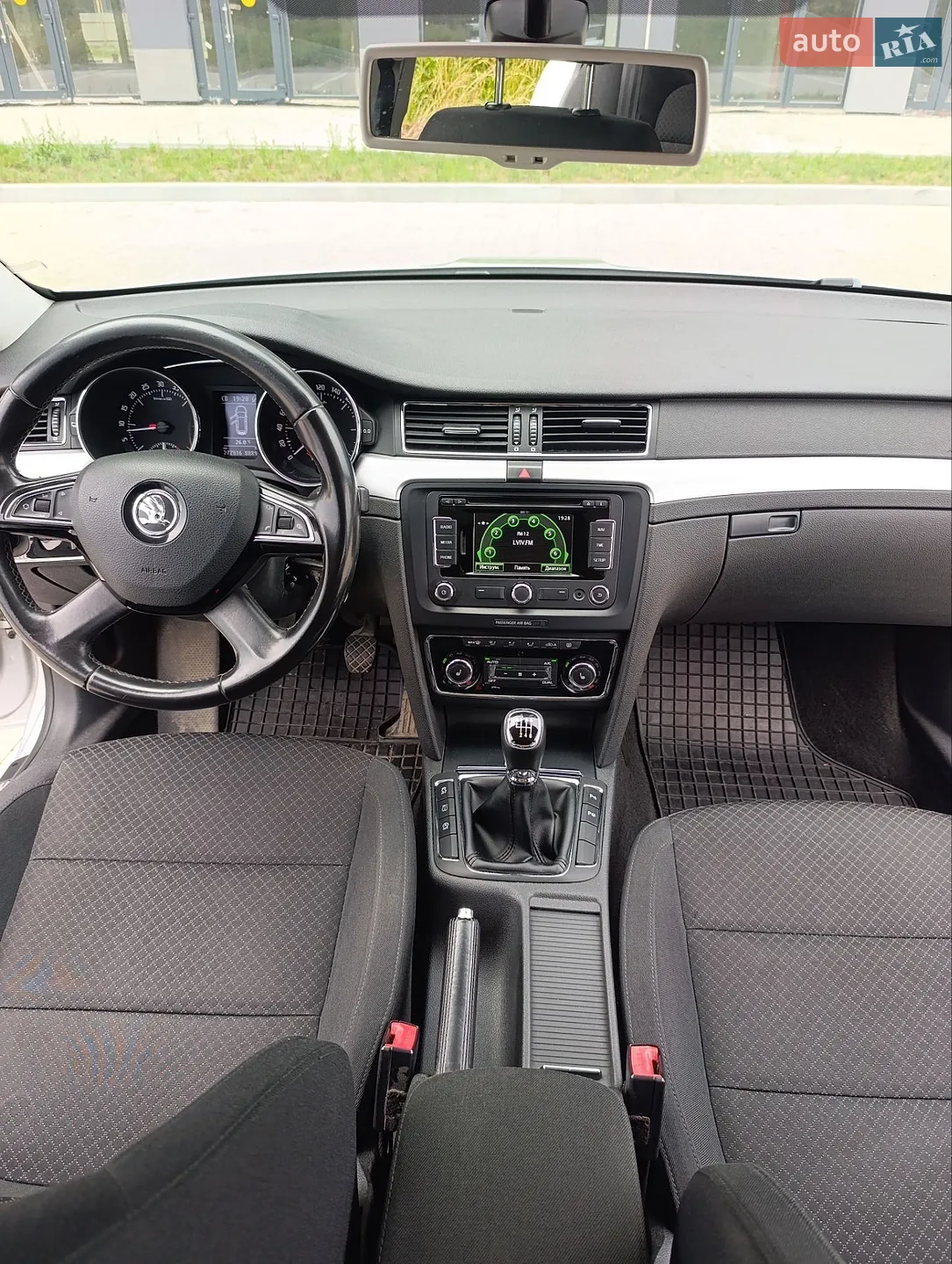 2013 Skoda Superb - мініатюра 16