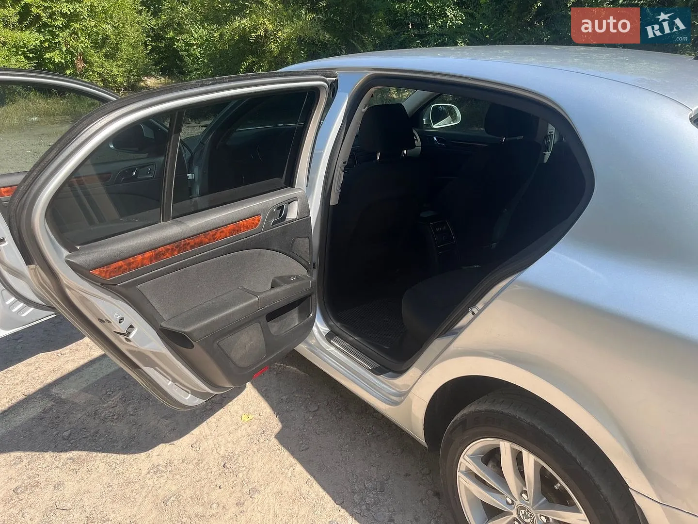 2010 Skoda Superb - мініатюра 11
