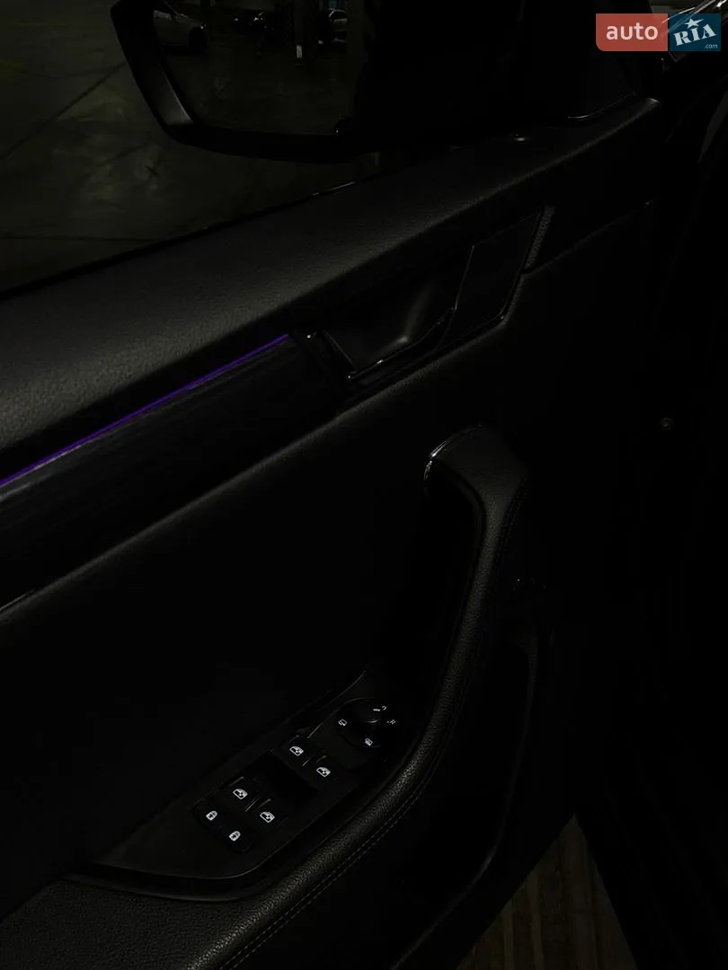 2019 Skoda Superb - мініатюра 12