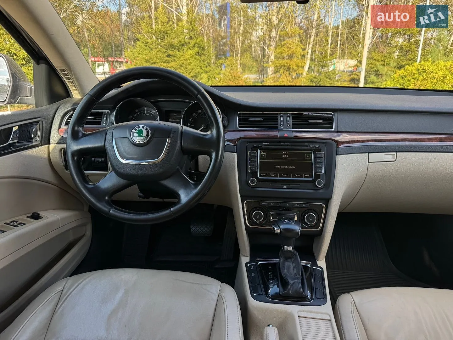 2010 Skoda Superb - мініатюра 13