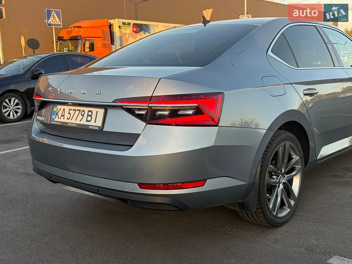 2019 Skoda Superb - мініатюра 12
