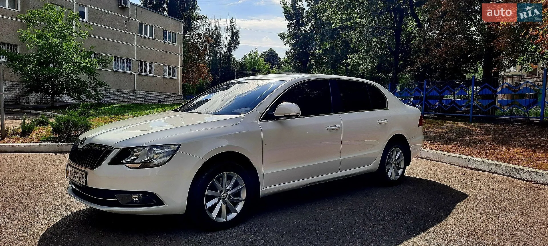 2013 Skoda Superb - мініатюра 5