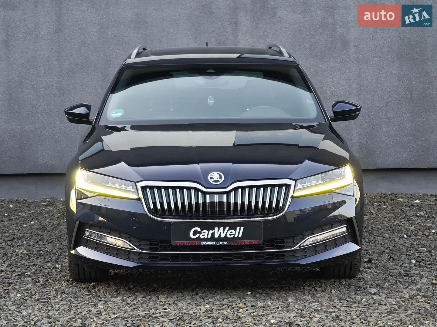 2019 Skoda Superb - мініатюра 2