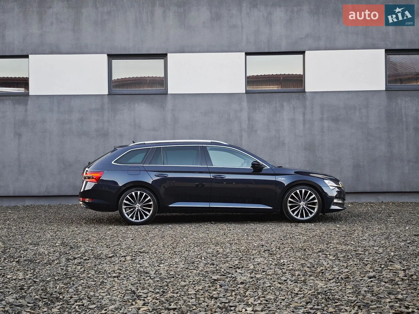 2019 Skoda Superb - мініатюра 7