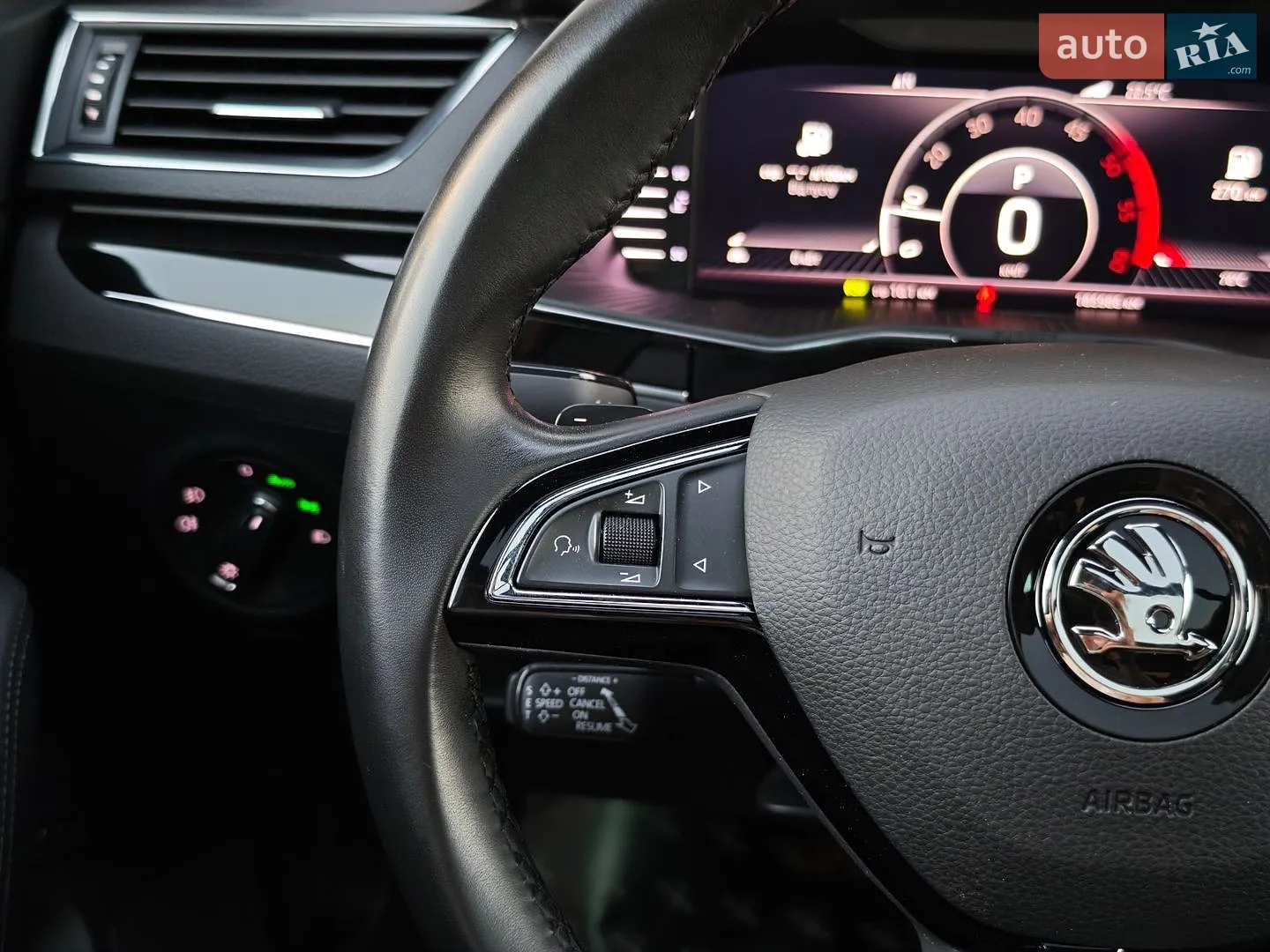 2019 Skoda Superb - мініатюра 27