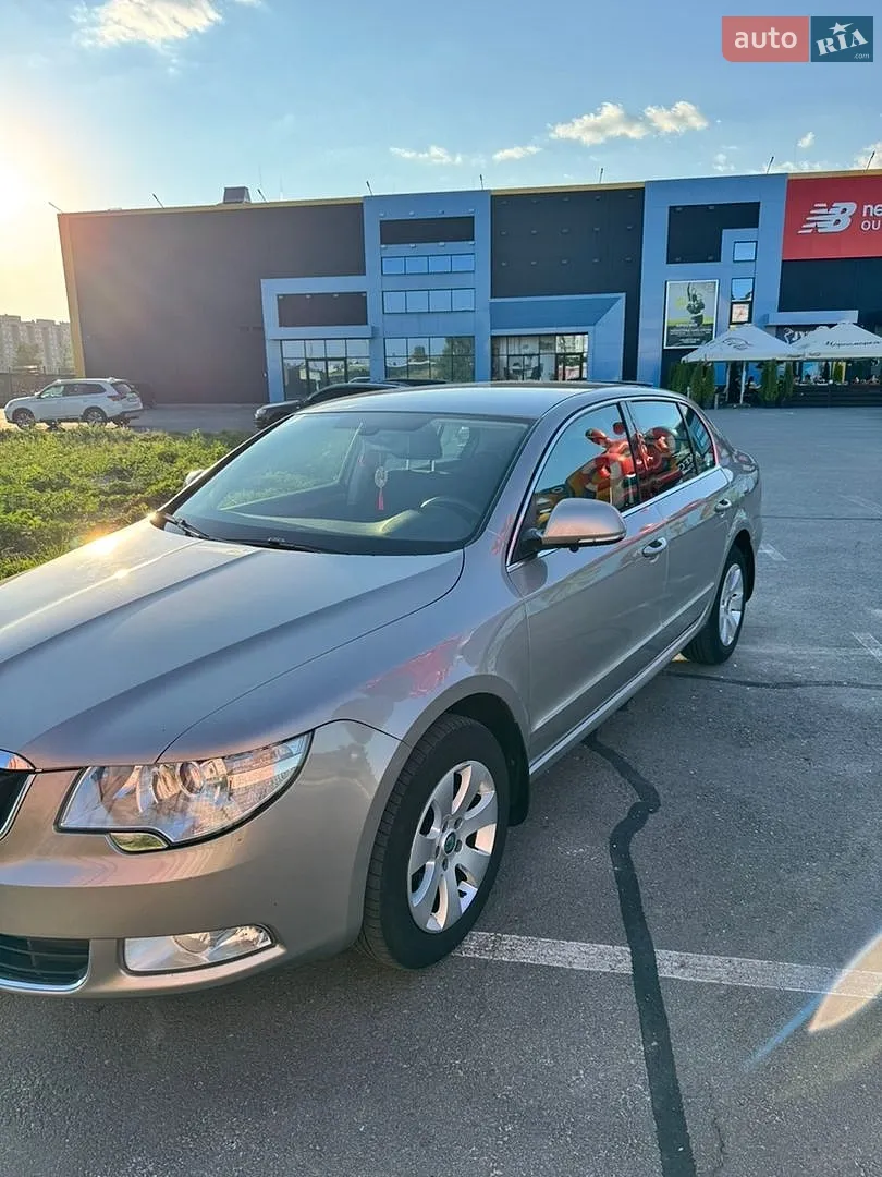 2013 Skoda Superb - мініатюра 2