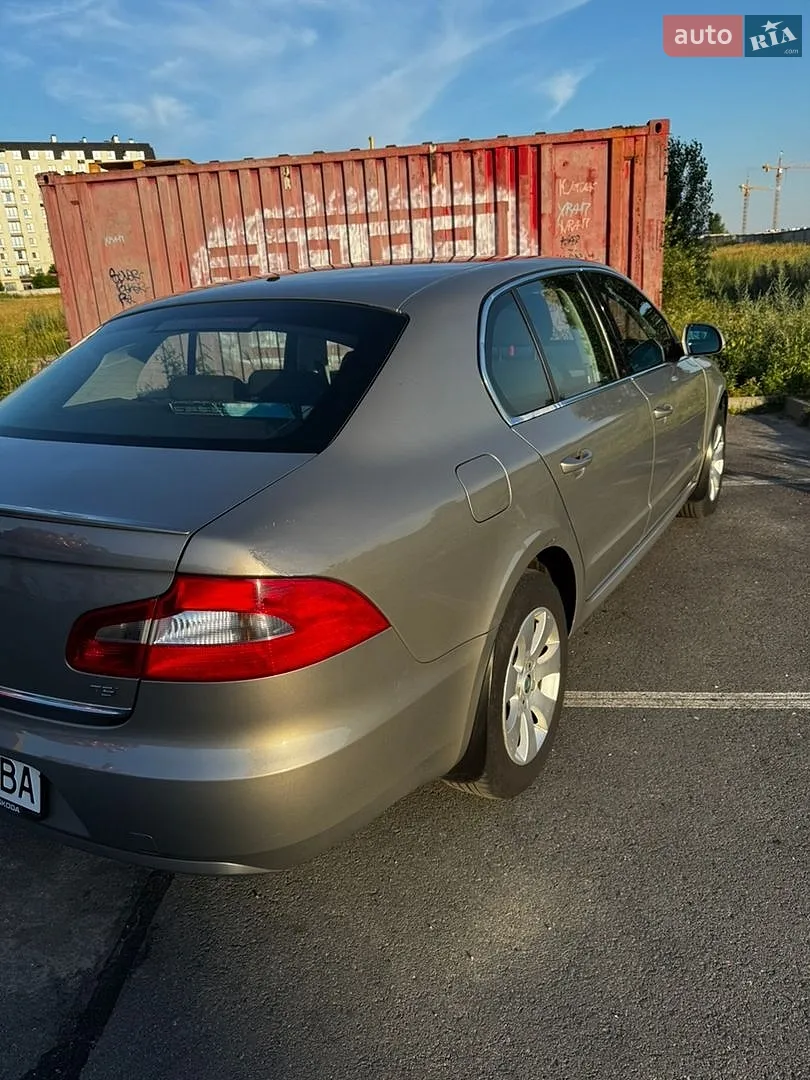 2013 Skoda Superb - мініатюра 4