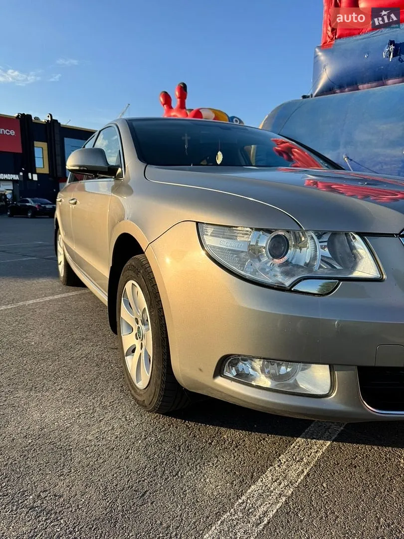 2013 Skoda Superb - мініатюра 6
