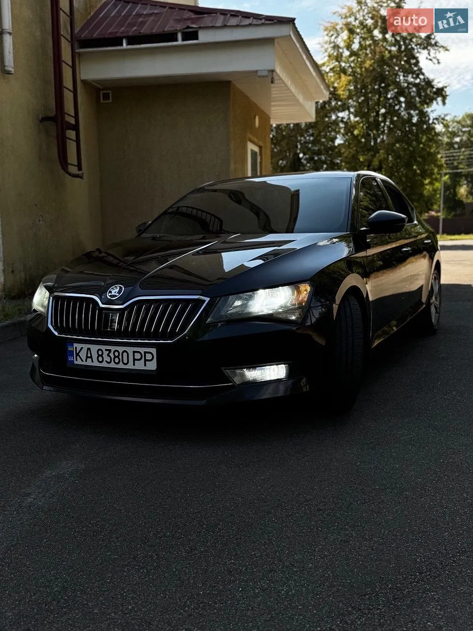 2015 Skoda Superb - мініатюра 2