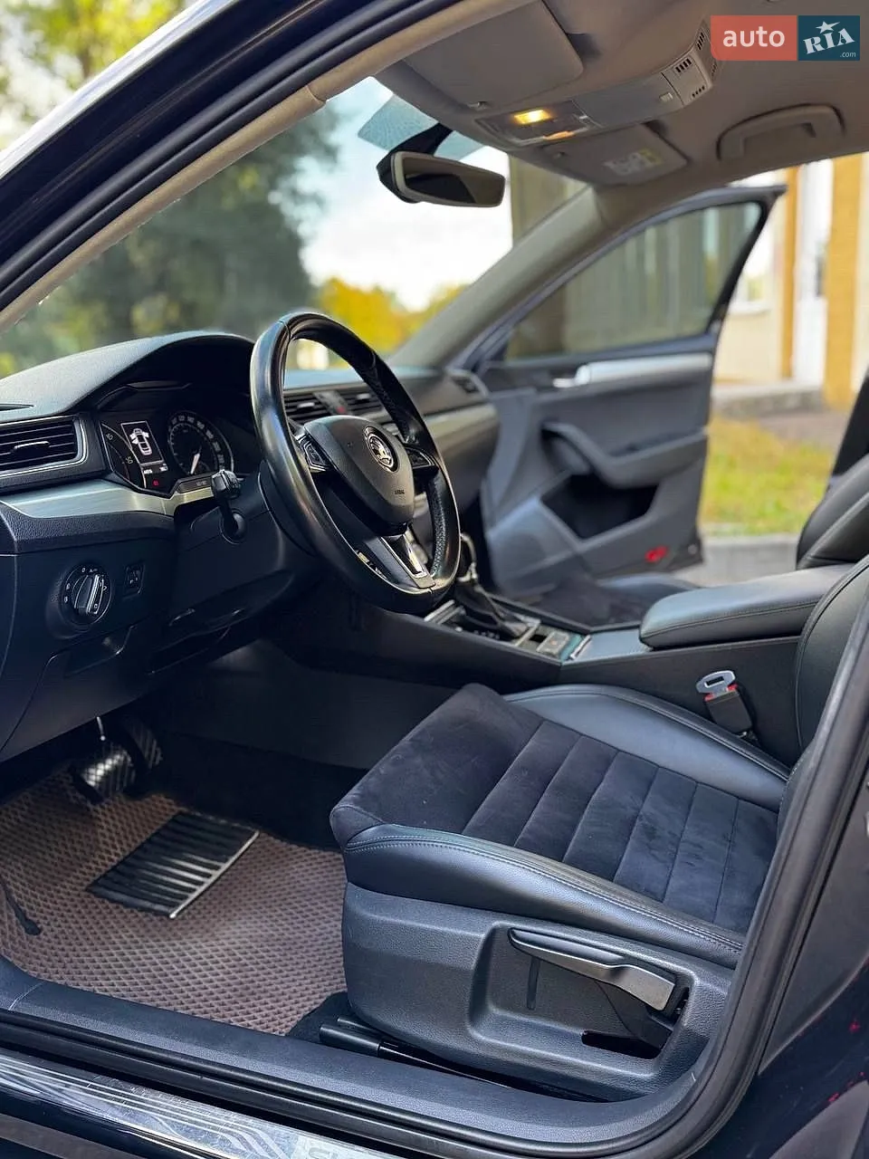 2015 Skoda Superb - мініатюра 16