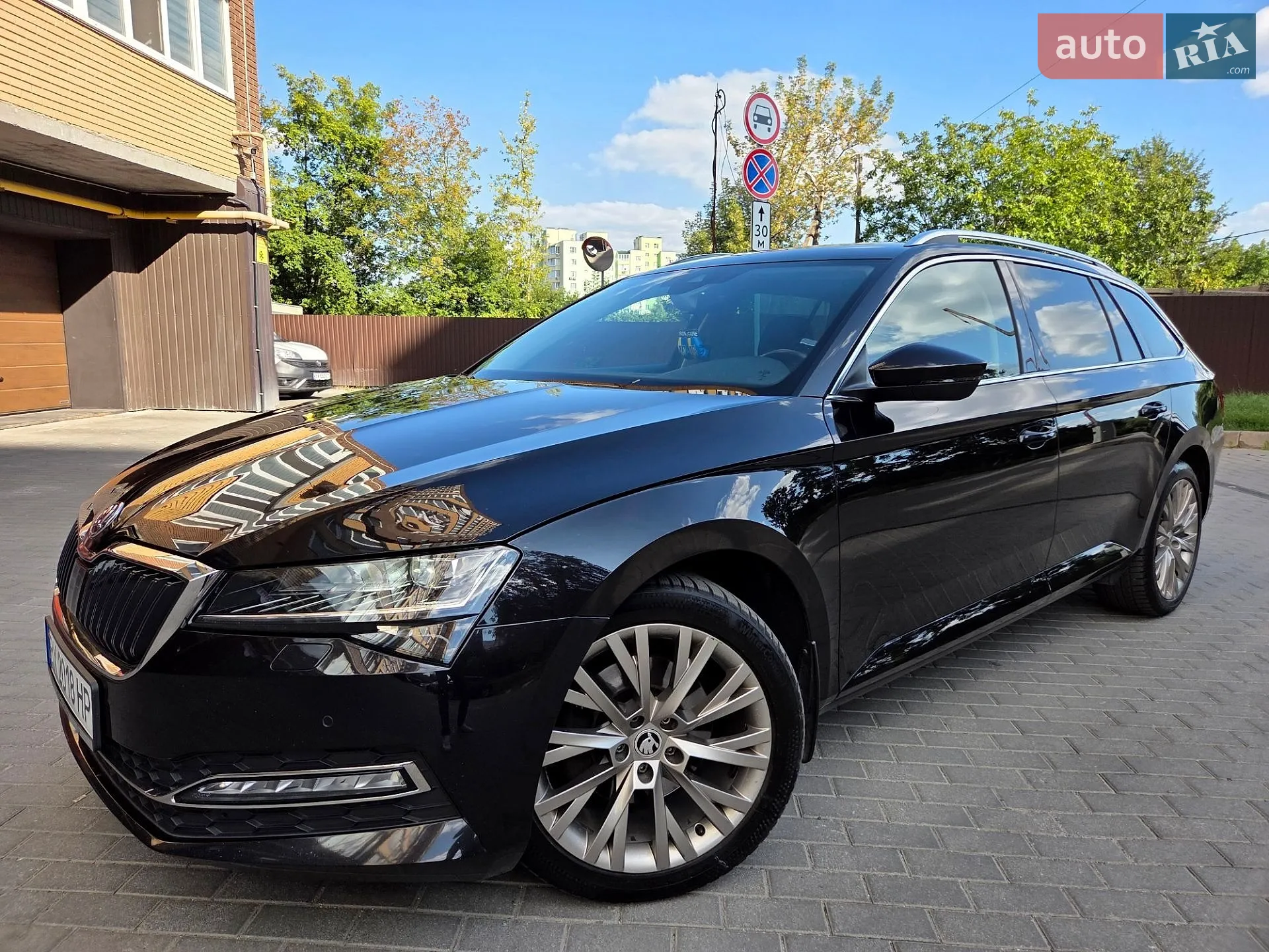 2019 Skoda Superb - мініатюра 10
