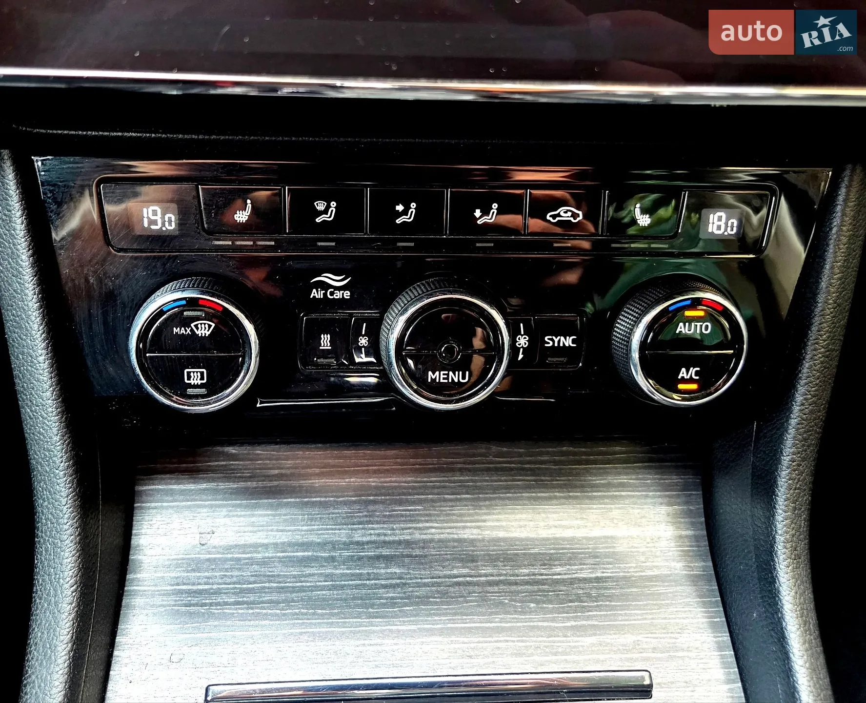 2019 Skoda Superb - мініатюра 45