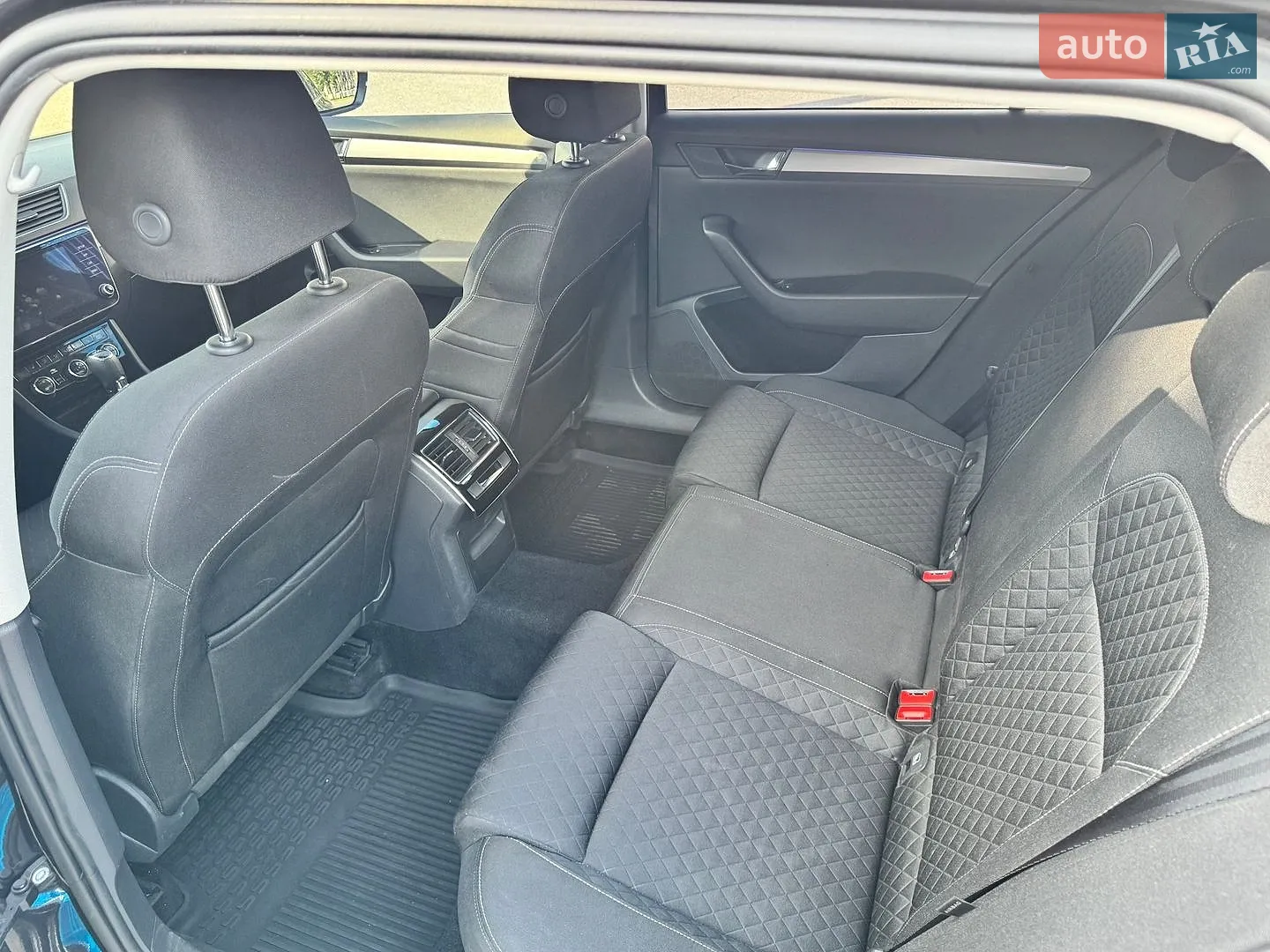 2019 Skoda Superb - мініатюра 7