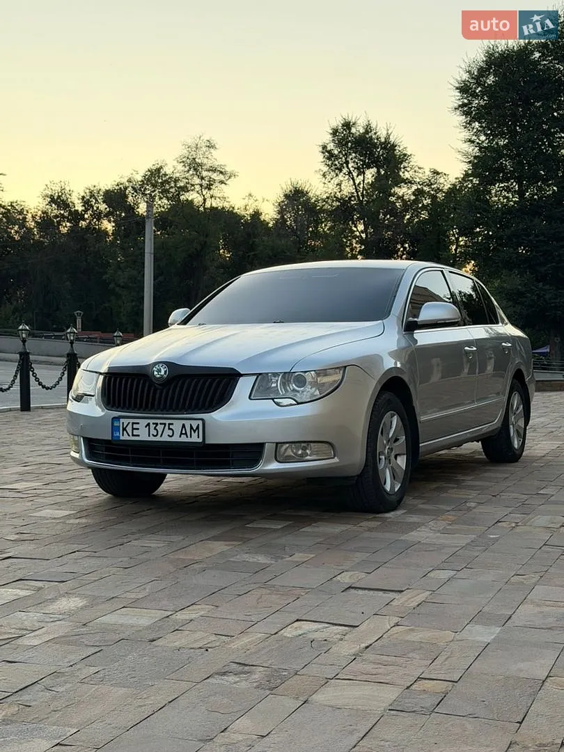 2010 Skoda Superb - фото 1