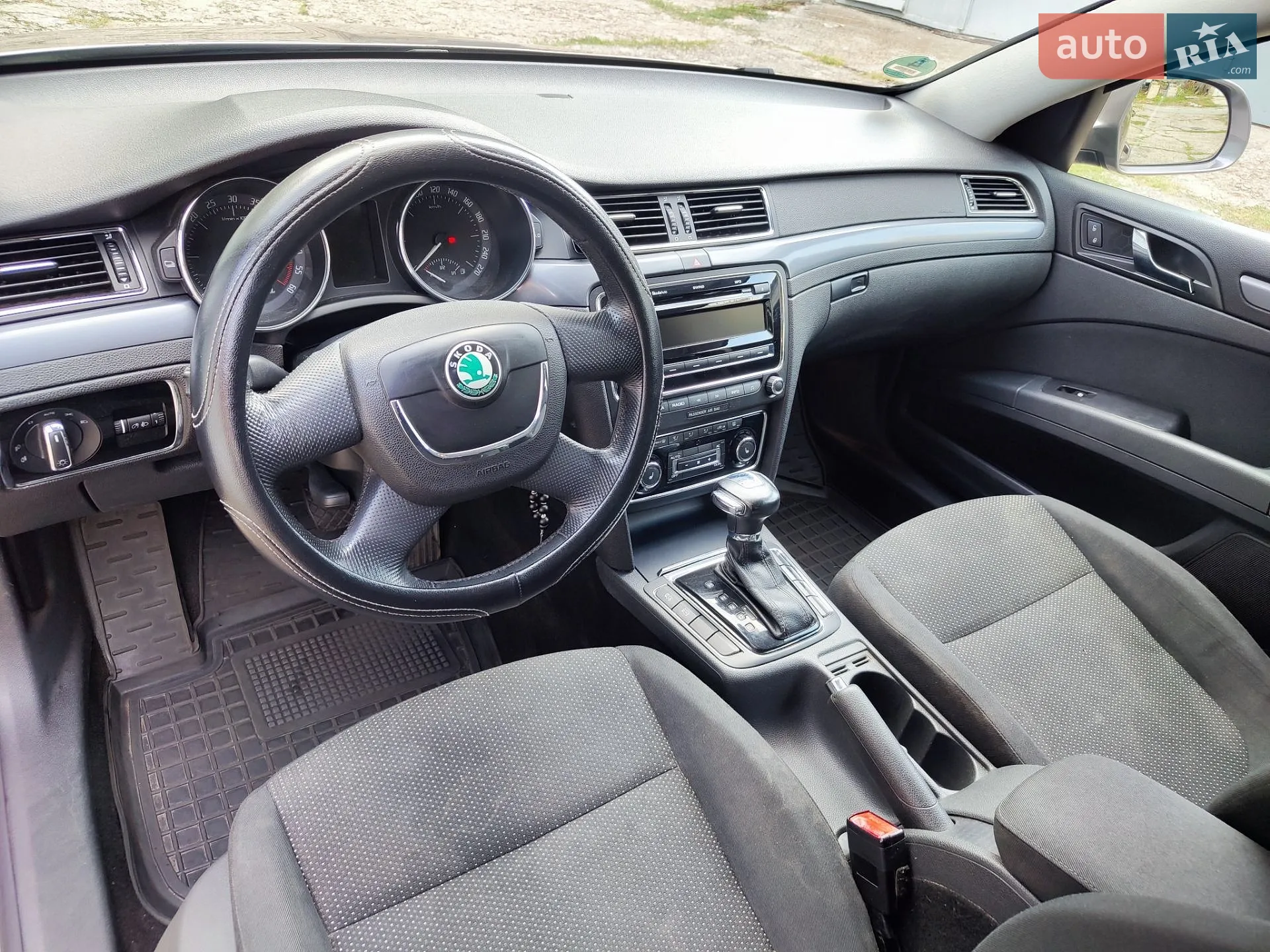 2010 Skoda Superb - мініатюра 9