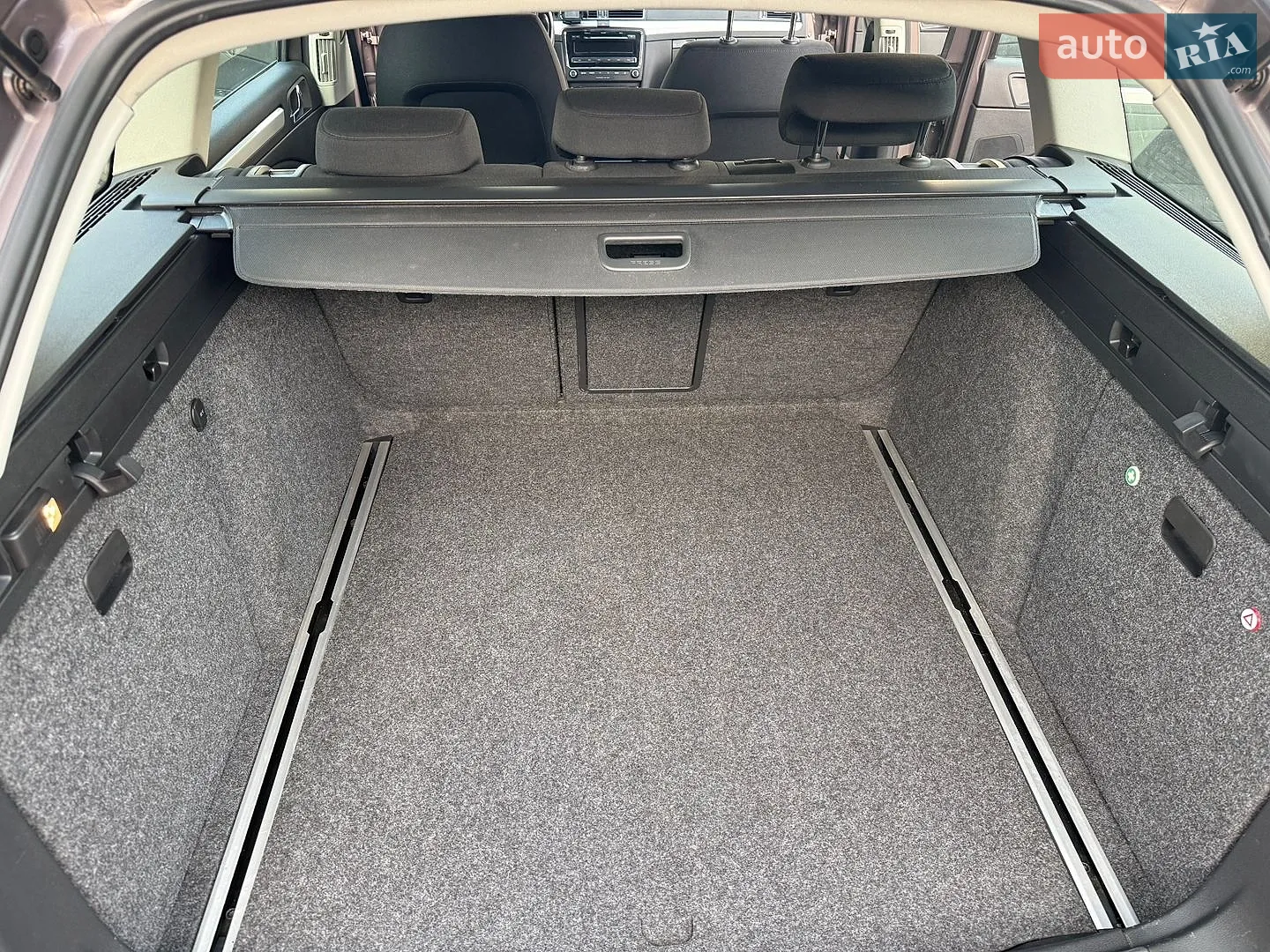 2010 Skoda Superb - мініатюра 24