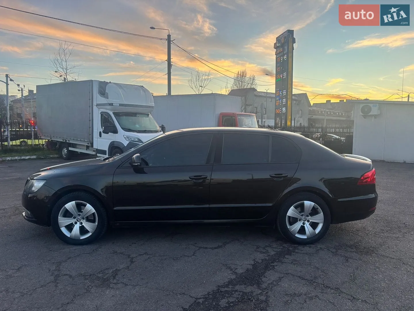 2013 Skoda Superb - мініатюра 8