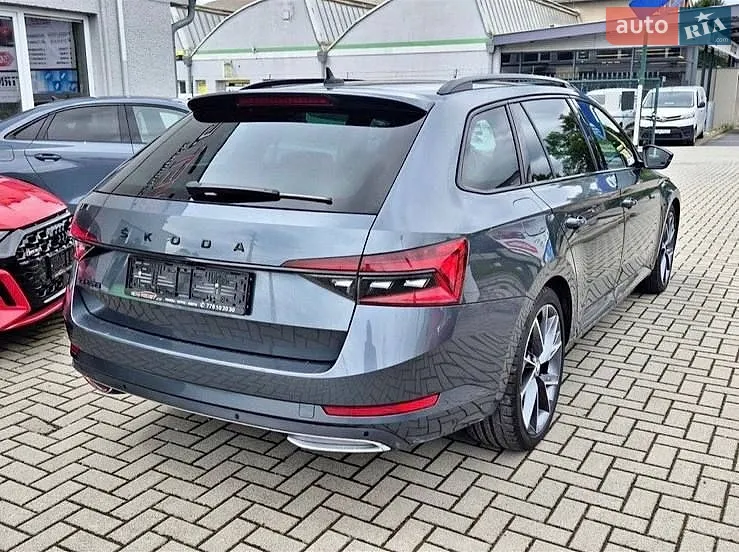 2020 Skoda Superb - мініатюра 3