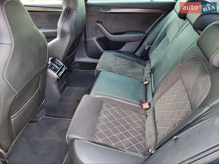 2020 Skoda Superb - мініатюра 6