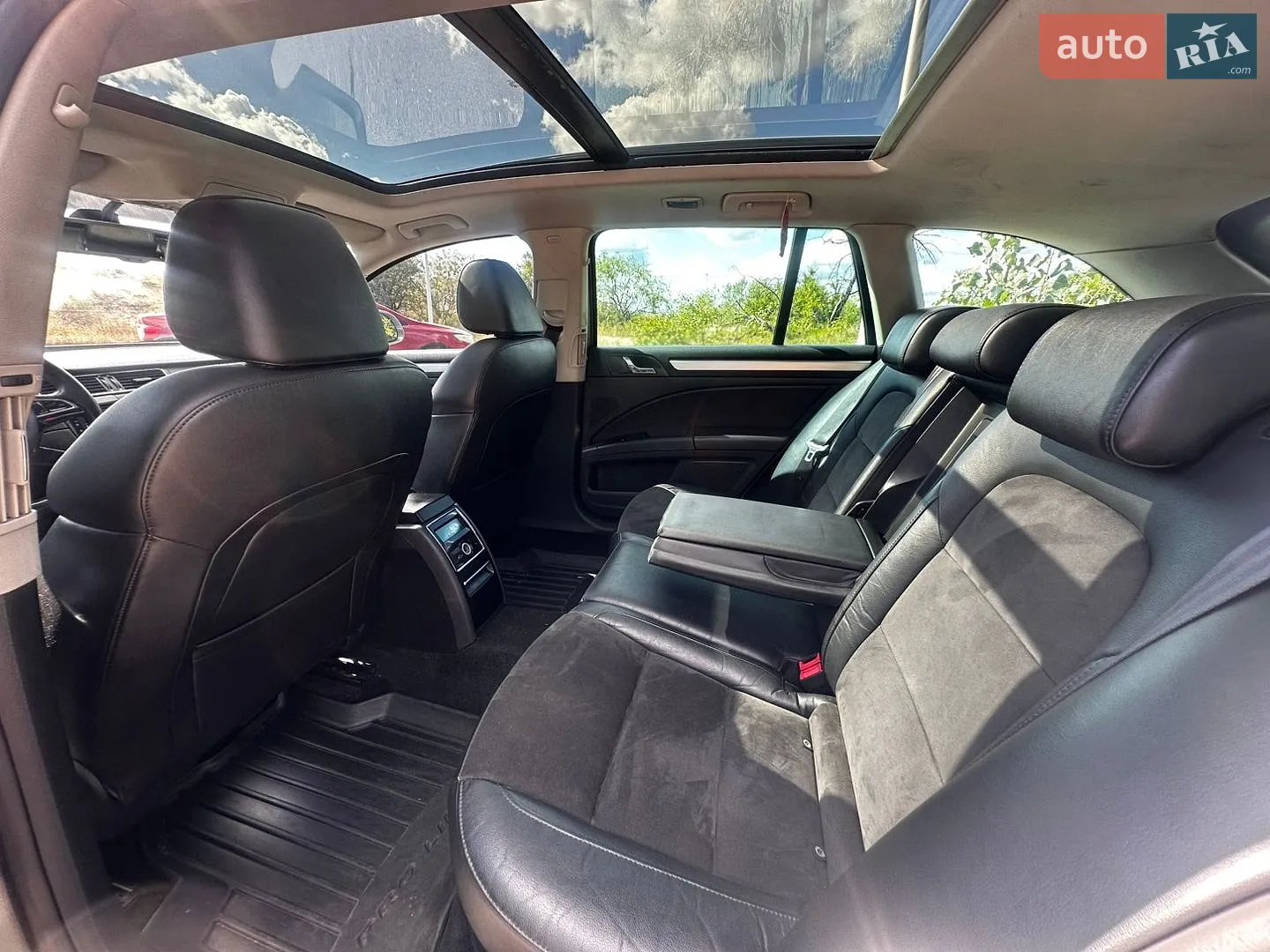 2014 Skoda Superb - мініатюра 31