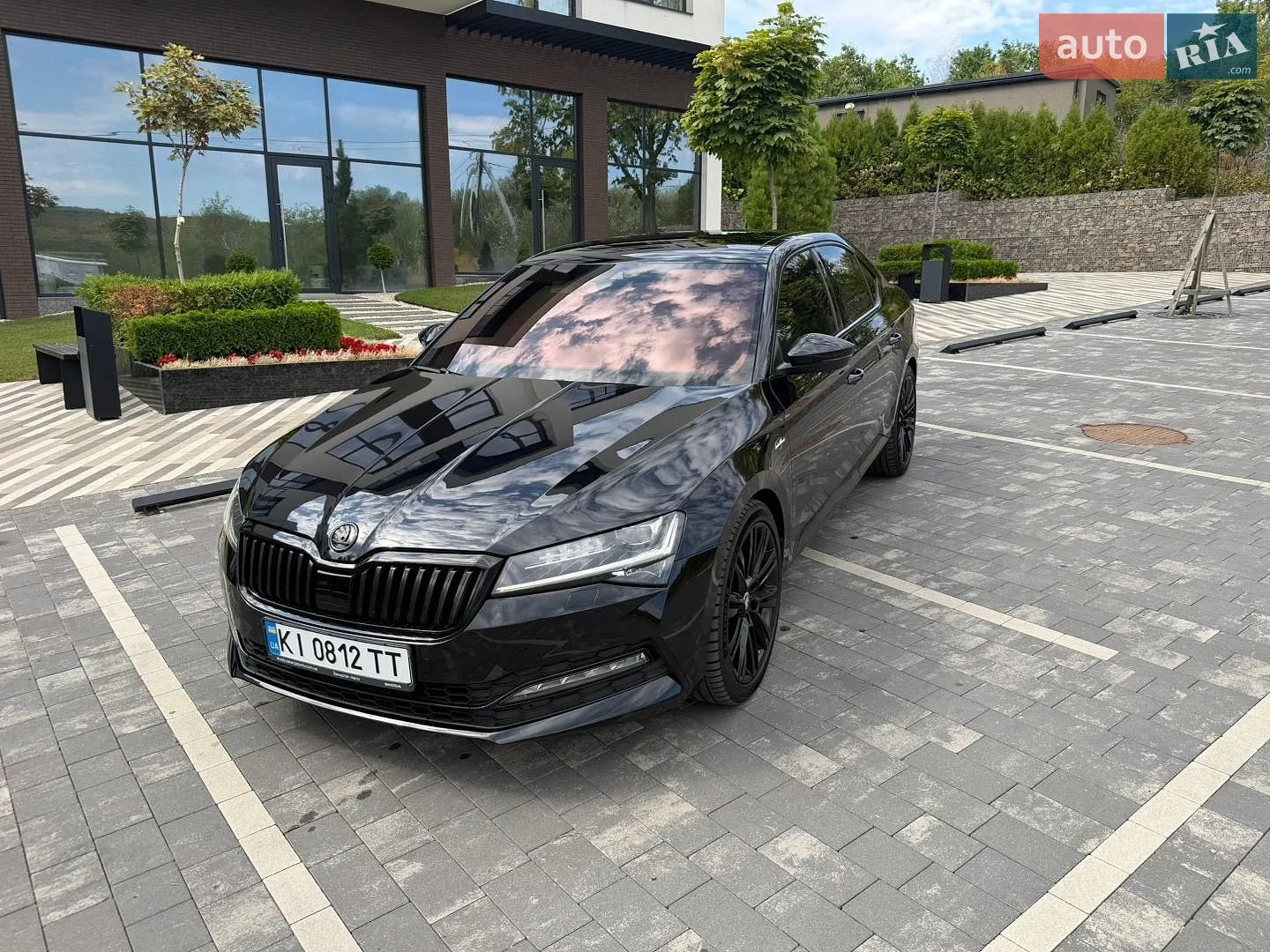2020 Skoda Superb - мініатюра 2