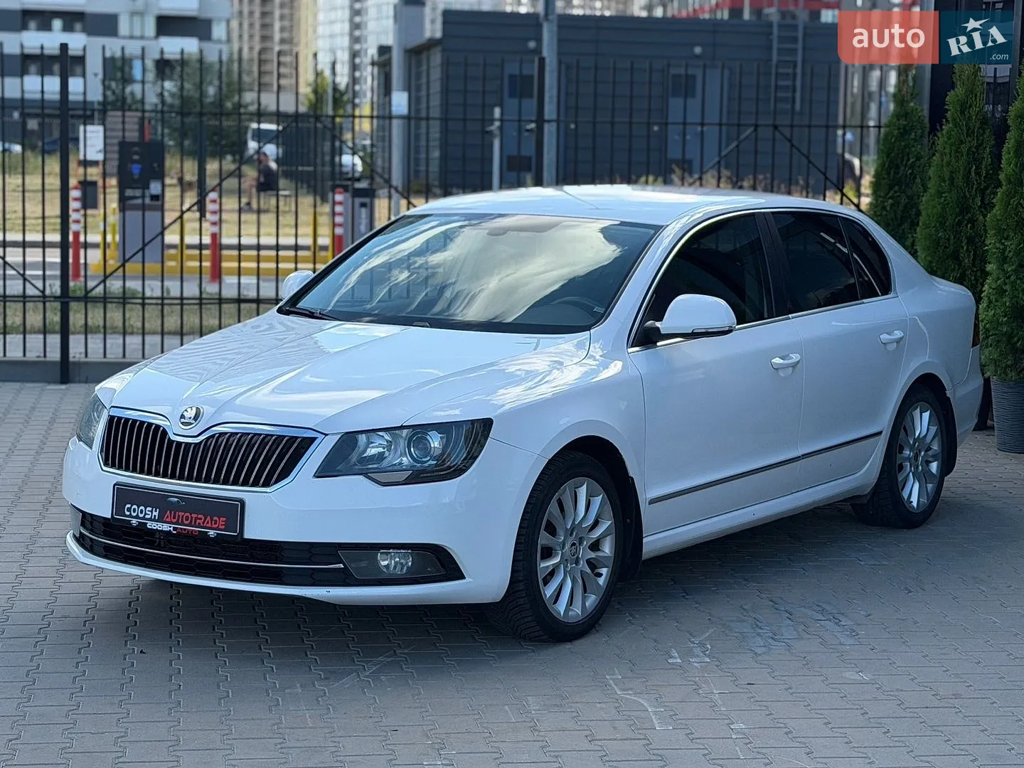 2013 Skoda Superb - мініатюра 4