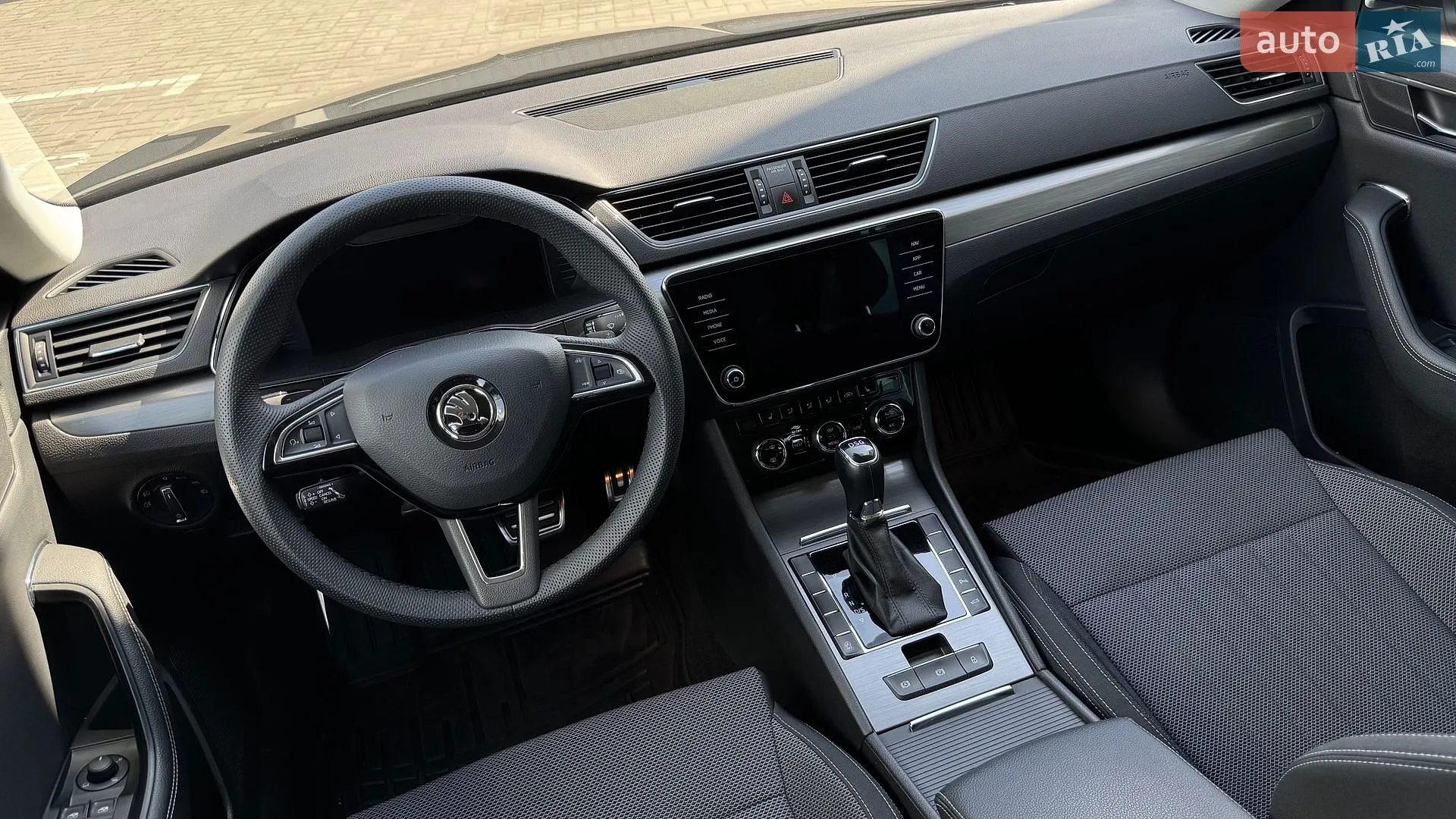 2020 Skoda Superb - мініатюра 39
