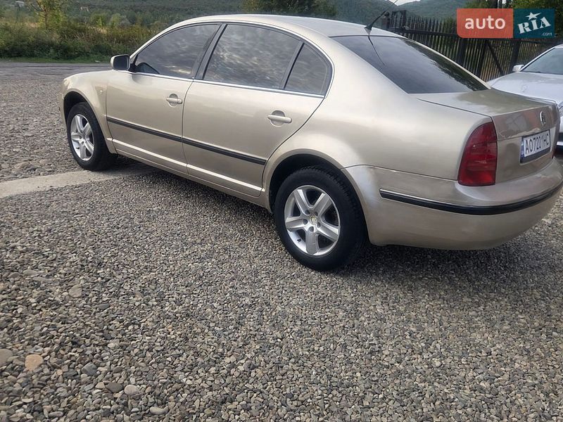 Лифтбек Skoda Superb 2005 в Тячеве