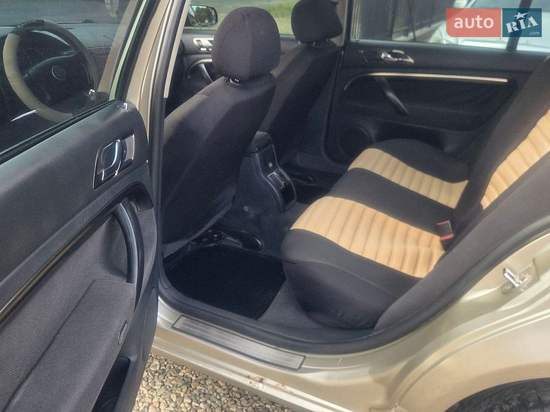 Лифтбек Skoda Superb 2005 в Тячеве