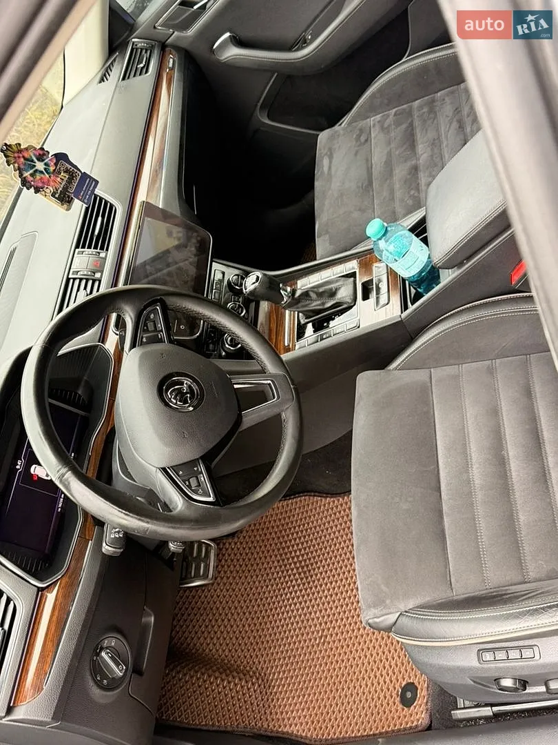 2019 Skoda Superb - мініатюра 7