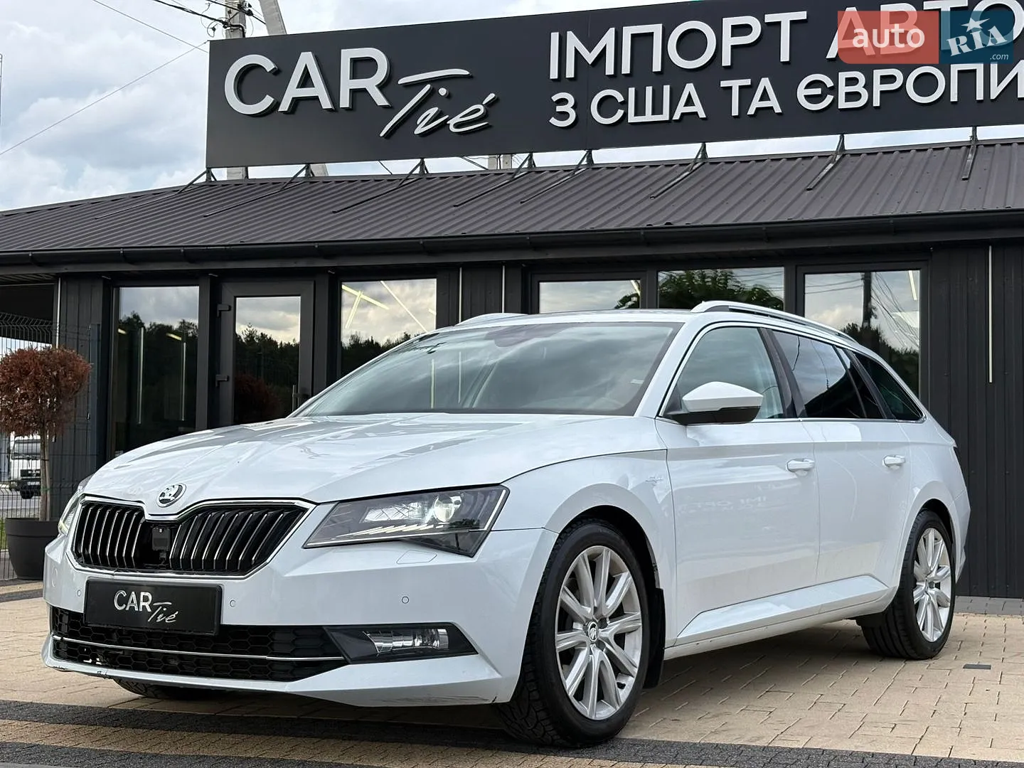 2015 Skoda Superb - фото 1