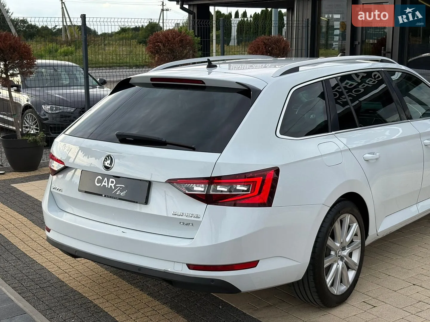 2015 Skoda Superb - мініатюра 8
