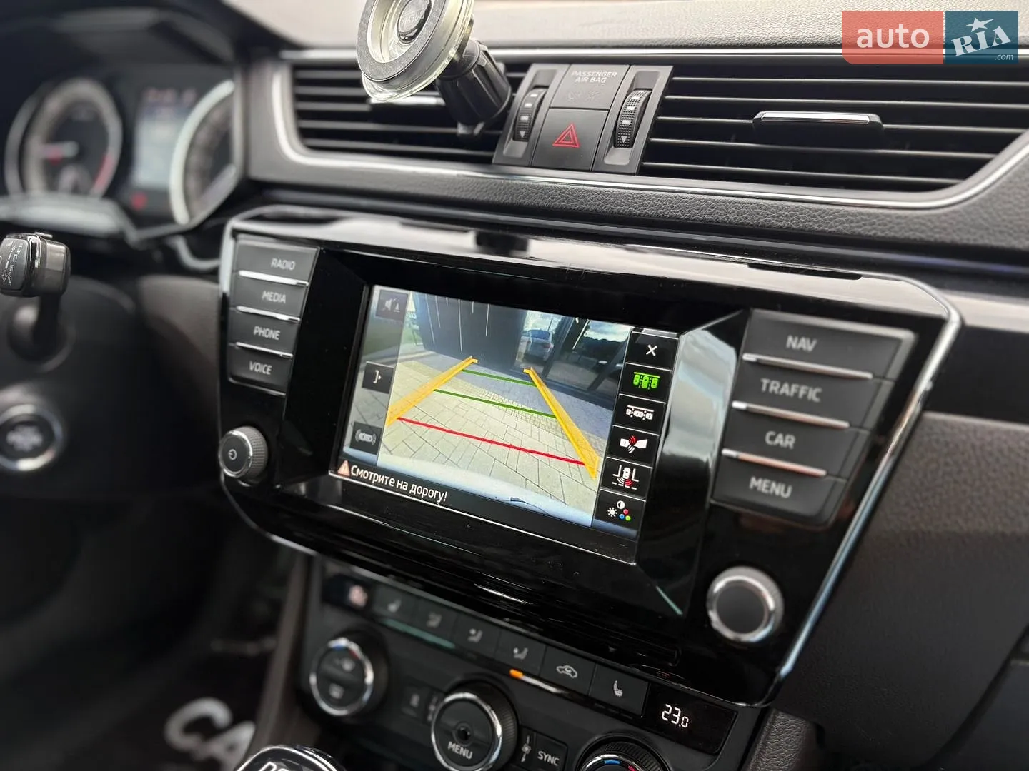 2015 Skoda Superb - мініатюра 28