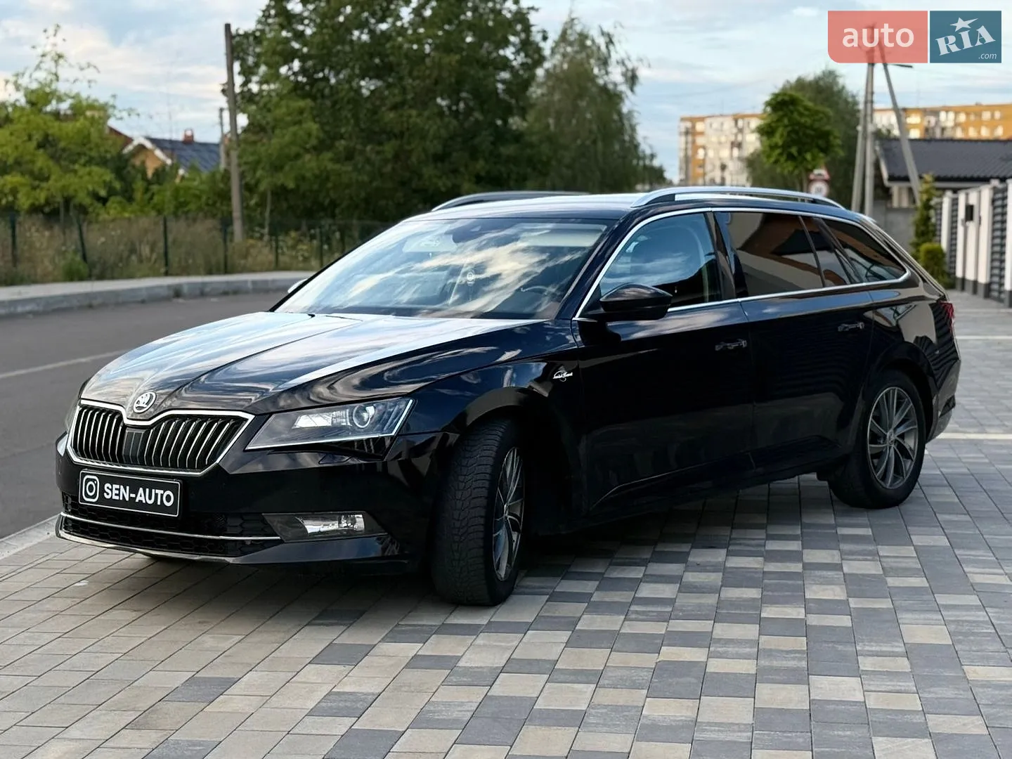 2017 Skoda Superb - мініатюра 8