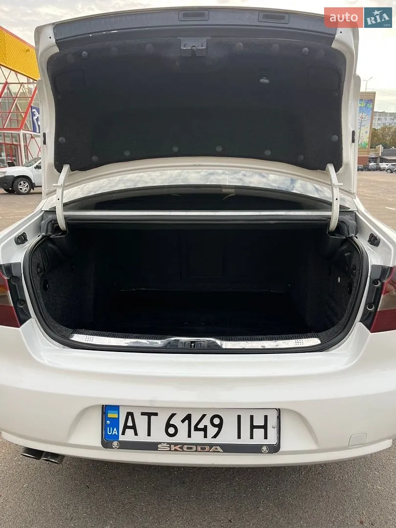2010 Skoda Superb - мініатюра 14