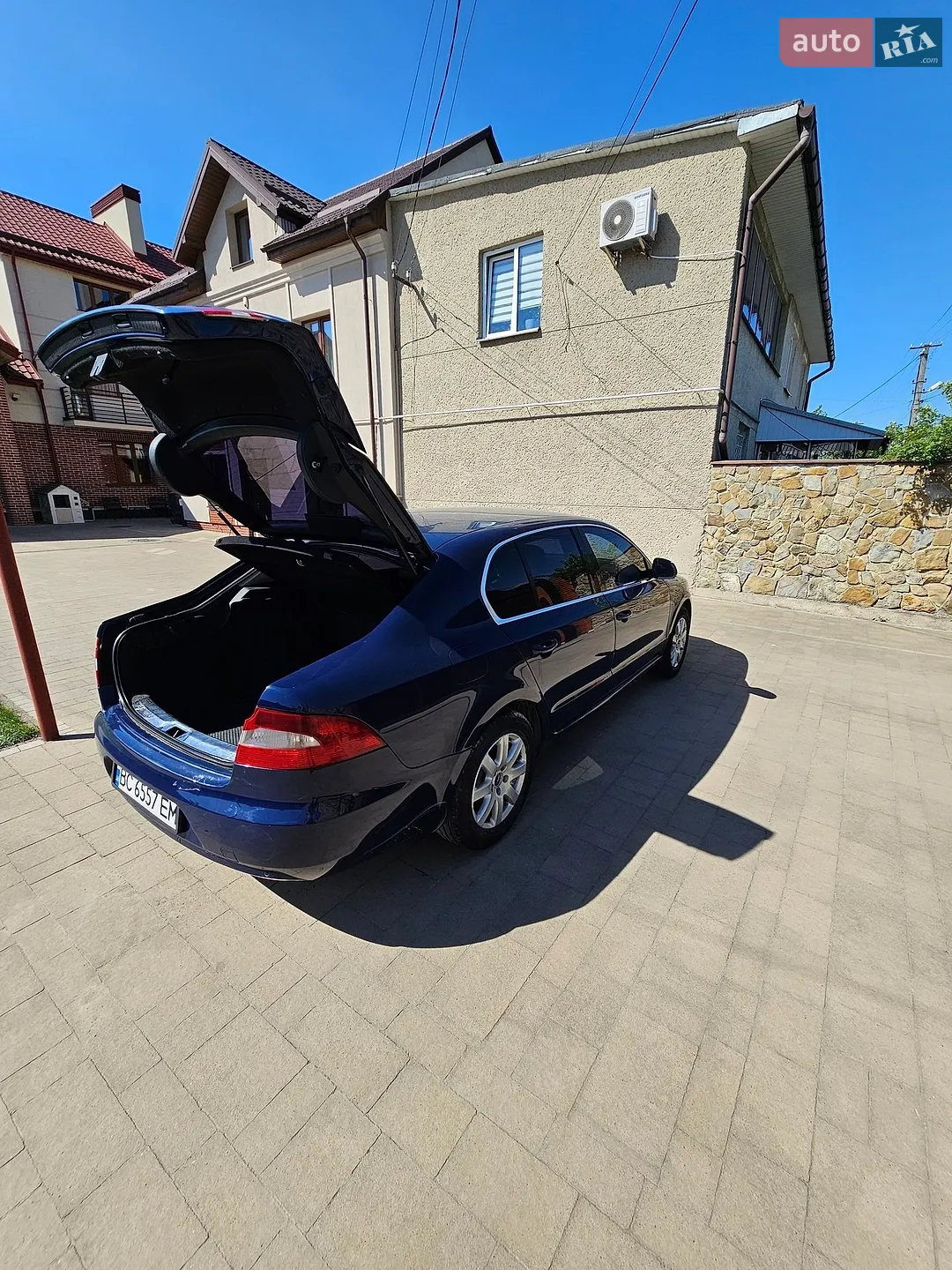2010 Skoda Superb - мініатюра 10