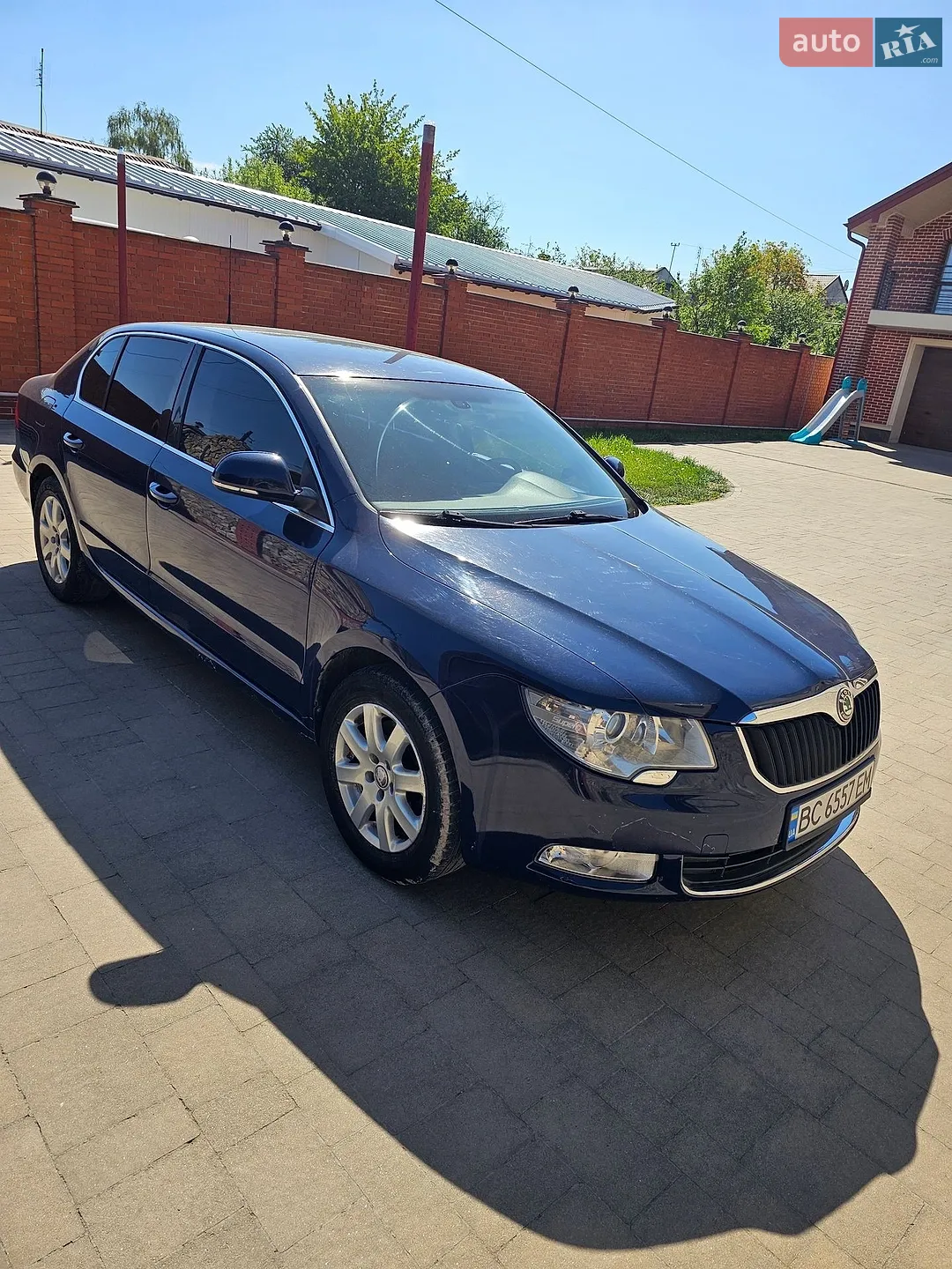 2010 Skoda Superb - мініатюра 7