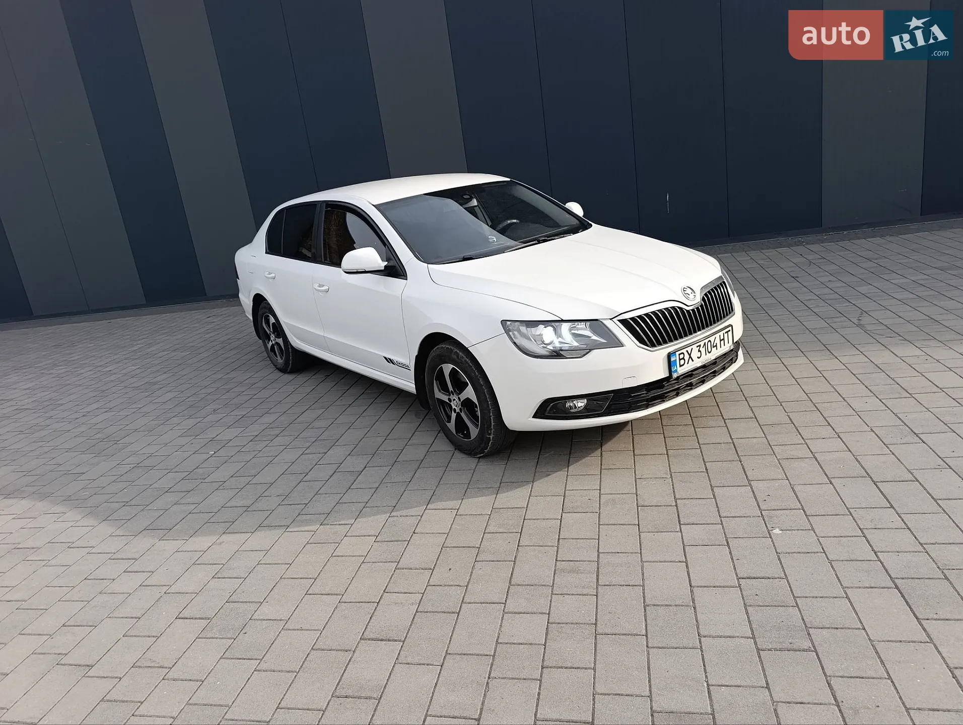 2014 Skoda Superb - мініатюра 2