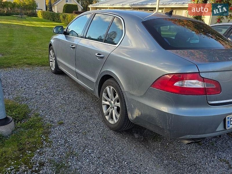 Ліфтбек Skoda Superb 2011 в Кривому Розі