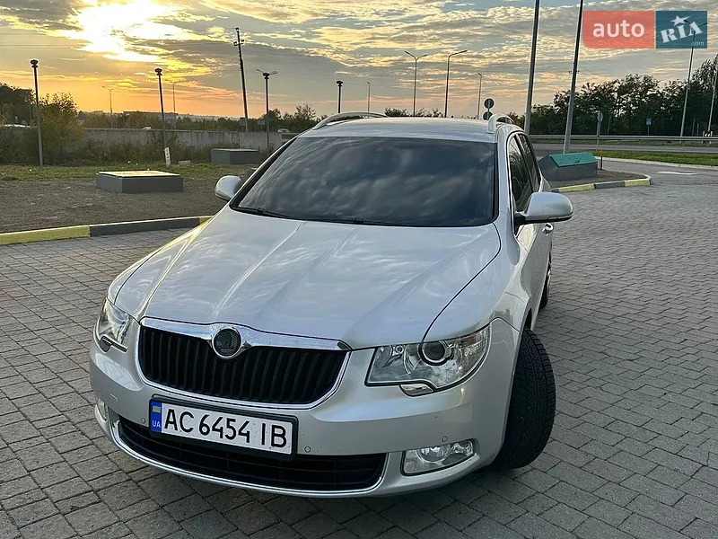Skoda Superb 2012