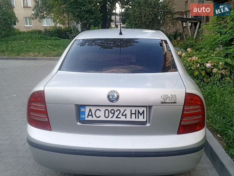 Ліфтбек Skoda Superb 2003 в Луцьку