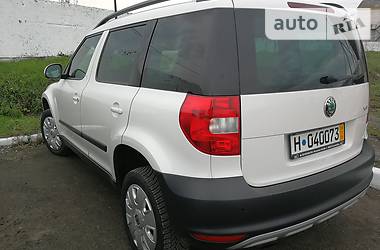 Внедорожник / Кроссовер Skoda Yeti 2012 в Ужгороде