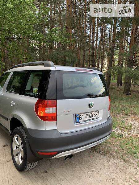 Позашляховик / Кросовер Skoda Yeti 2010 в Обухові