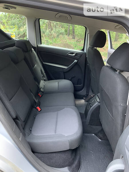 Позашляховик / Кросовер Skoda Yeti 2010 в Обухові