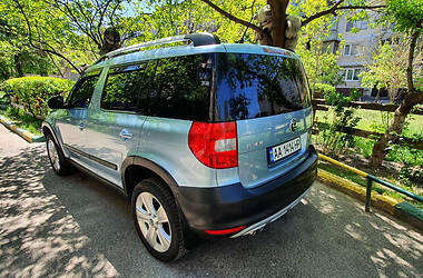 Внедорожник / Кроссовер Skoda Yeti 2013 в Киеве