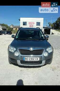 Внедорожник / Кроссовер Skoda Yeti 2010 в Подкамне